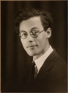 Rolf Jakobsen, 1933